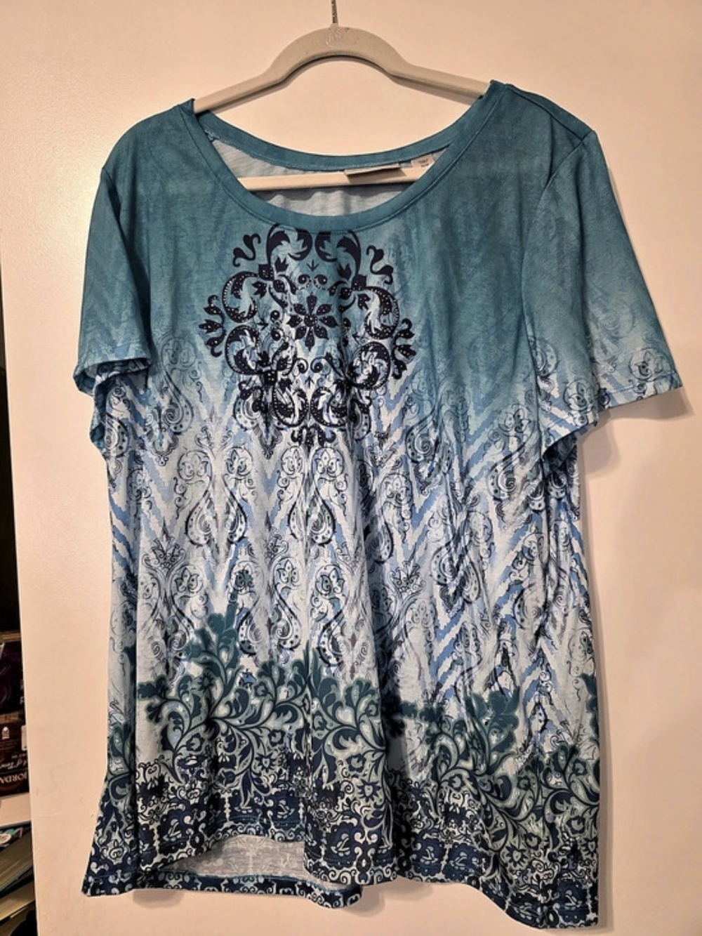 Avenue Paisley Embellished Short Sleeve Top Blue Size 22/24 NWT